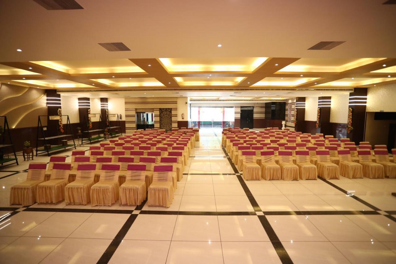 Bhagya Raj Palace By Wb Comfort Kanpur Exterior foto